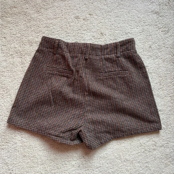 Women's High-Waist Plaid Shorts in Brown Mix - Picture 3 of 3
